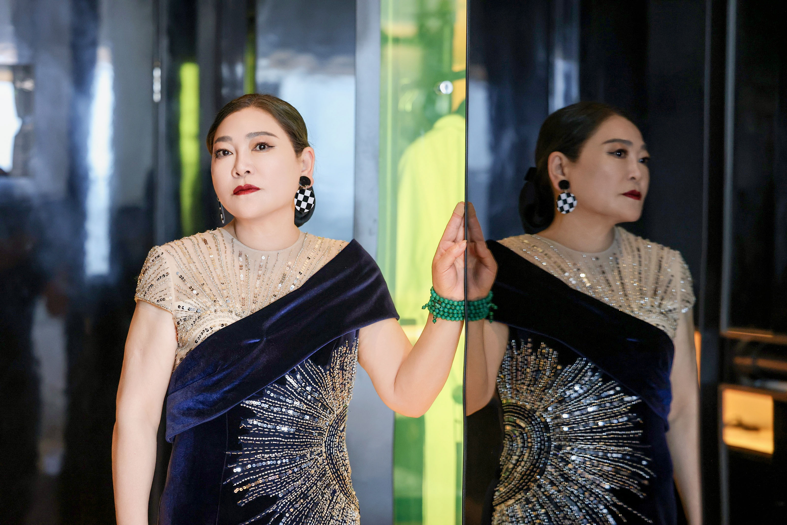  p data-id="txym3gr4yzlp">石德青,又名毛毛姐, span class="ref"