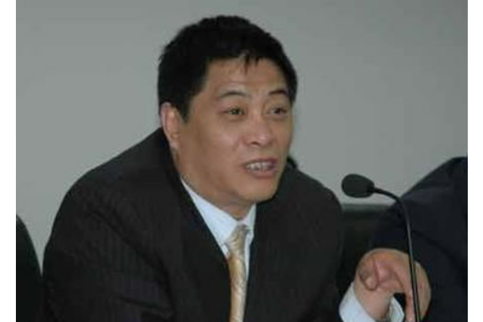  p>李昕,1957年12月出生,吉林省乾安县人.