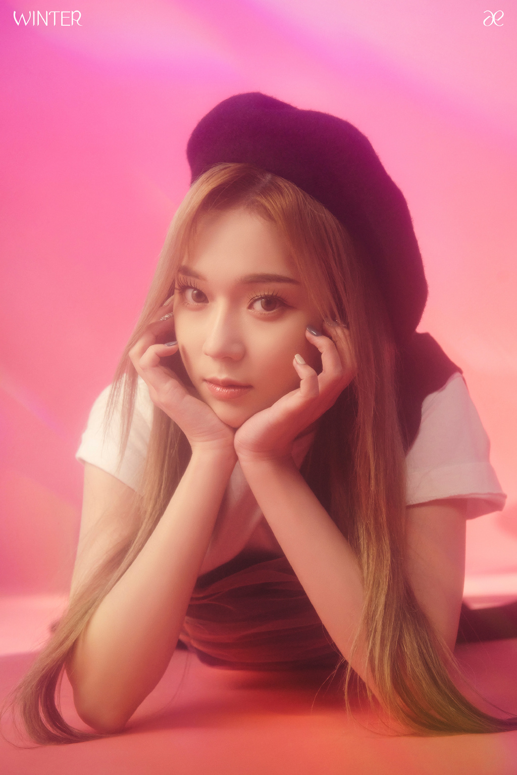  p>金旼炡(winter,      ),2001年1月1日出生于韩国庆尚南道梁山市