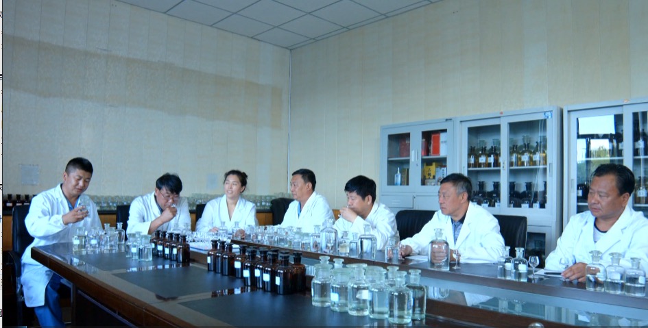 黑龙江省富裕老窖酒业有限公司