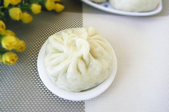 香菇鸡蛋包子