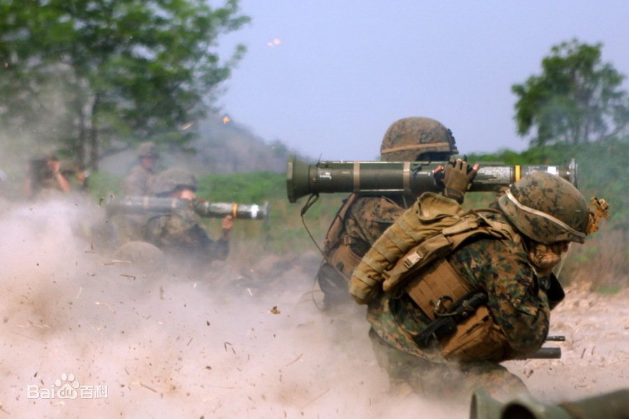  p data-id="gnbig0cl5i">at4 a target="_blank" href="/item/火箭筒