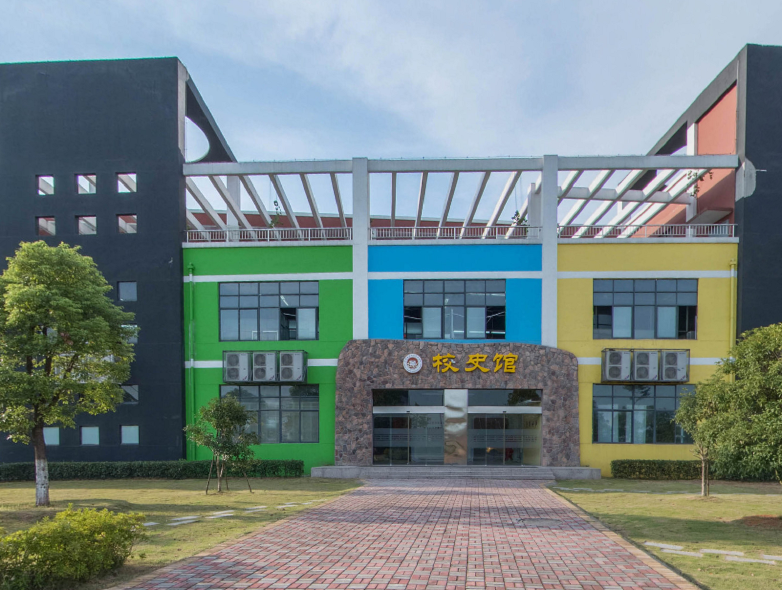  p> b>江西泰豪动漫职业学院 /b>,位于江西省南昌市,是经国家教育部