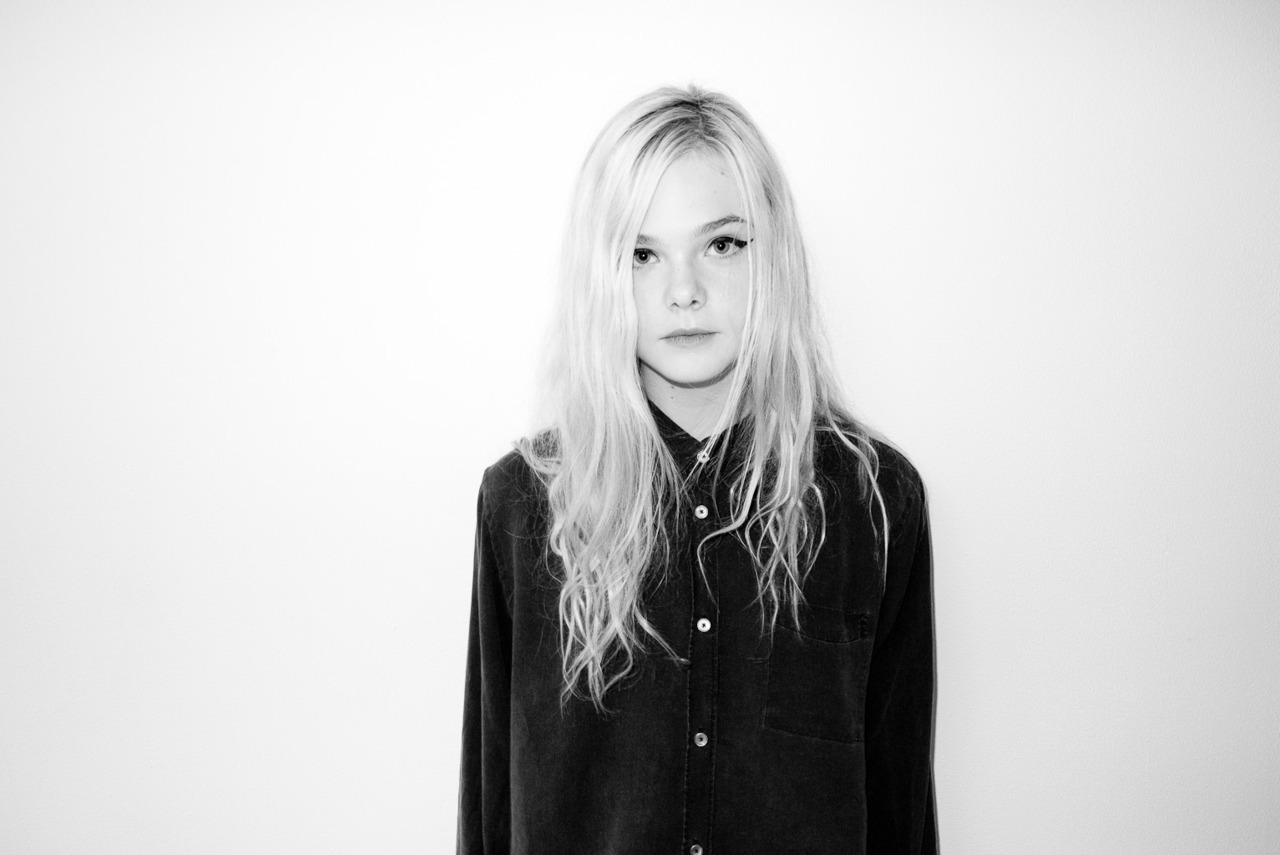  p>艾丽·范宁 (elle fanning),1998年4月9日出生于美国佐治亚州科