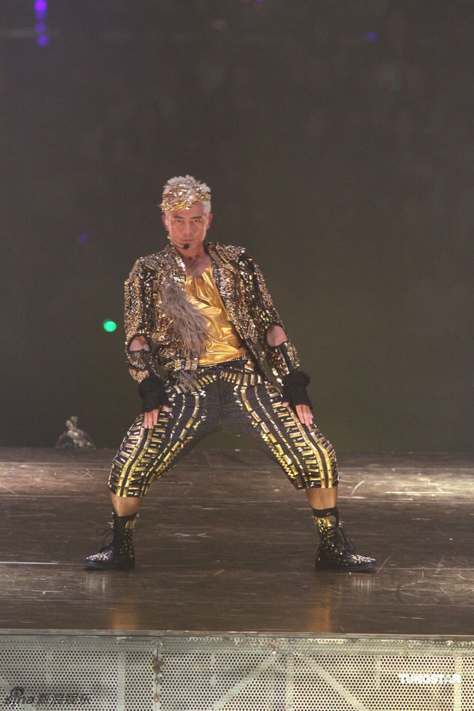  p>郭富城(aaron kwok),1965年10月26日出生于中国香港,祖籍广东东莞