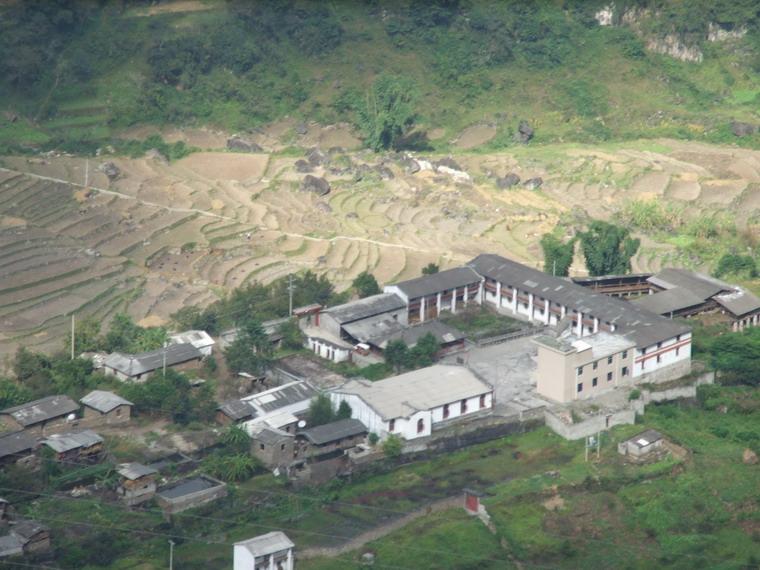 br">木内马自然村,隶属于云南省怒江傈僳族自治州福贡县上帕镇古泉村