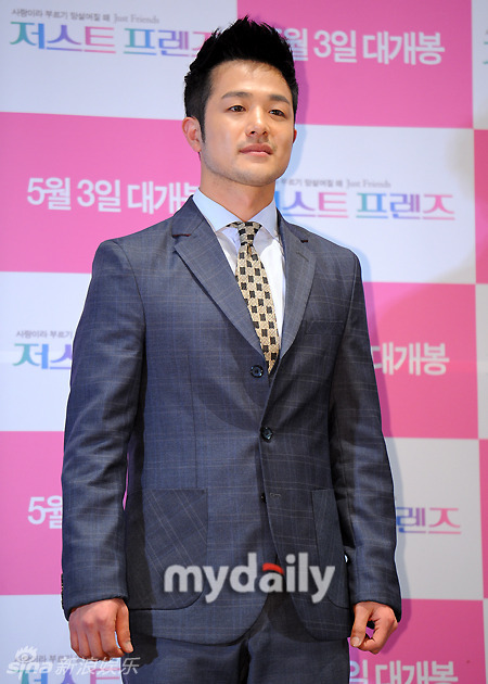  p>李英勋 i>(         ,leeyounghoon) /i>,1982年12月14日出生于