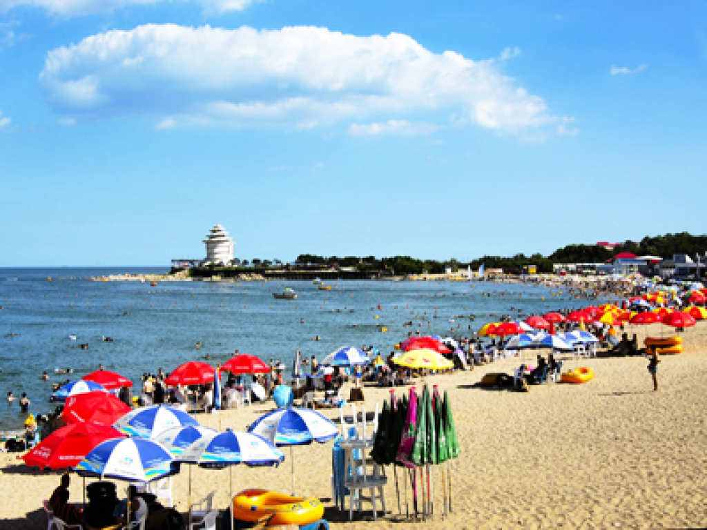  p>夏秋季节,天气炎热,大家都希望到海边吹一下凉爽的海风,凡是到海边