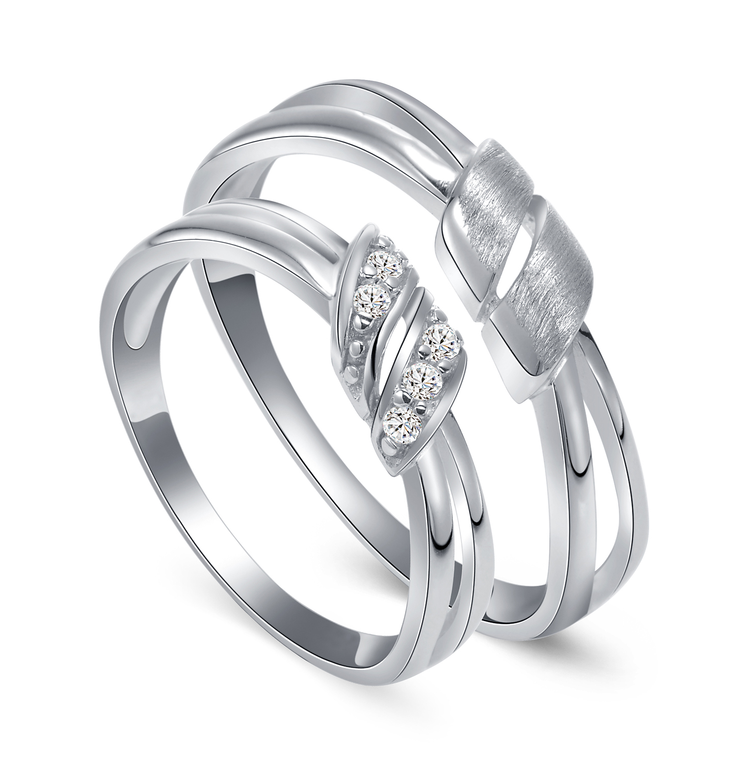 最正宗的说法是戴着尾戒象征独立,单身,孤独还有忘记过去