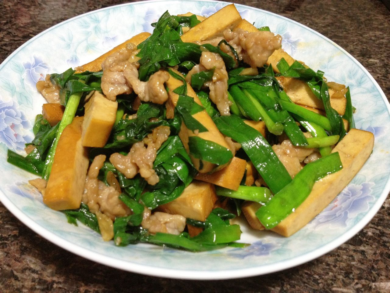 韭菜豆干炒肉片