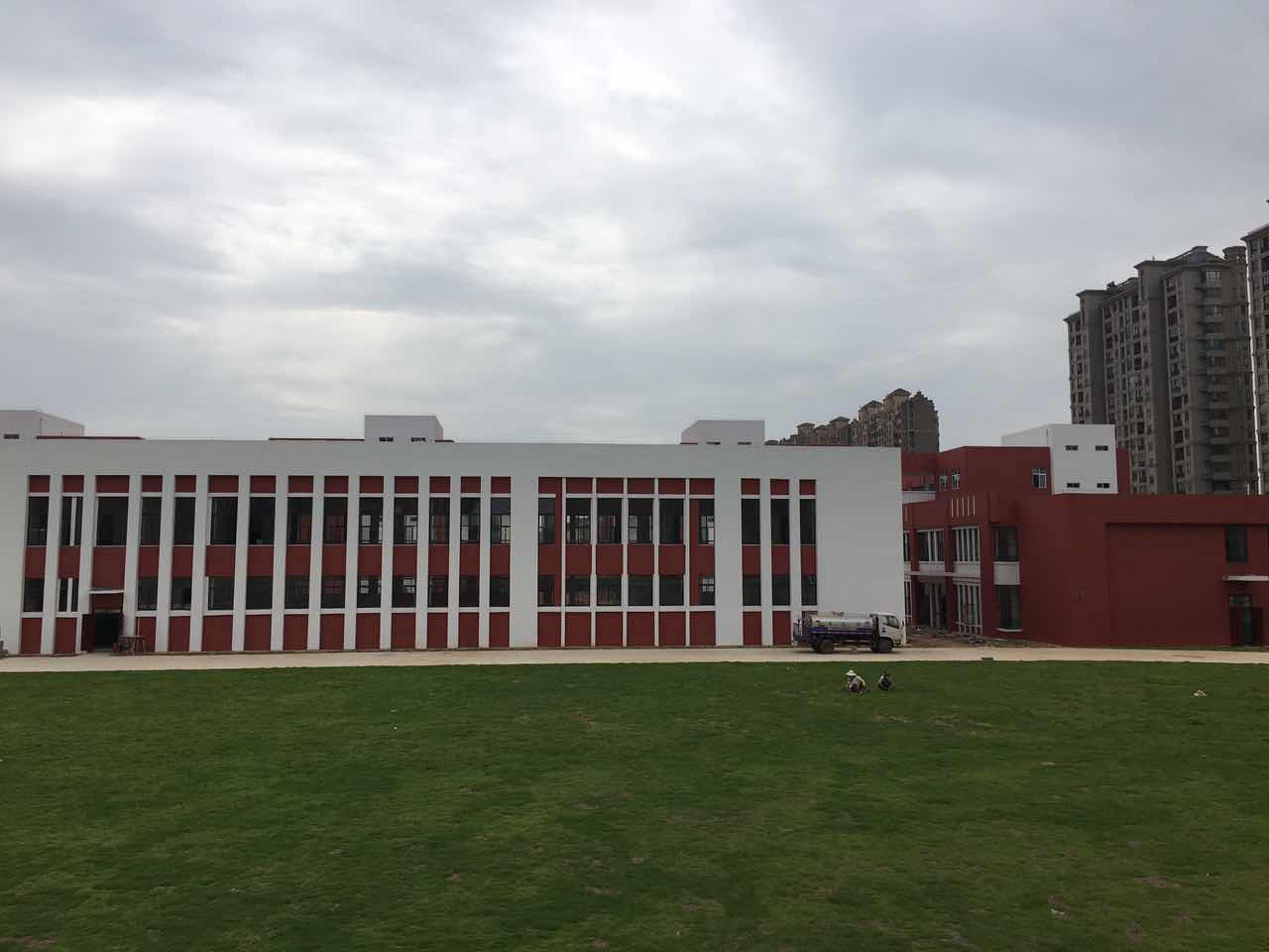 南昌县芳草学校