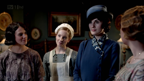 ( b> i>downton abbey /i> /b>)是由英国itv电视台出品的时代迷你剧