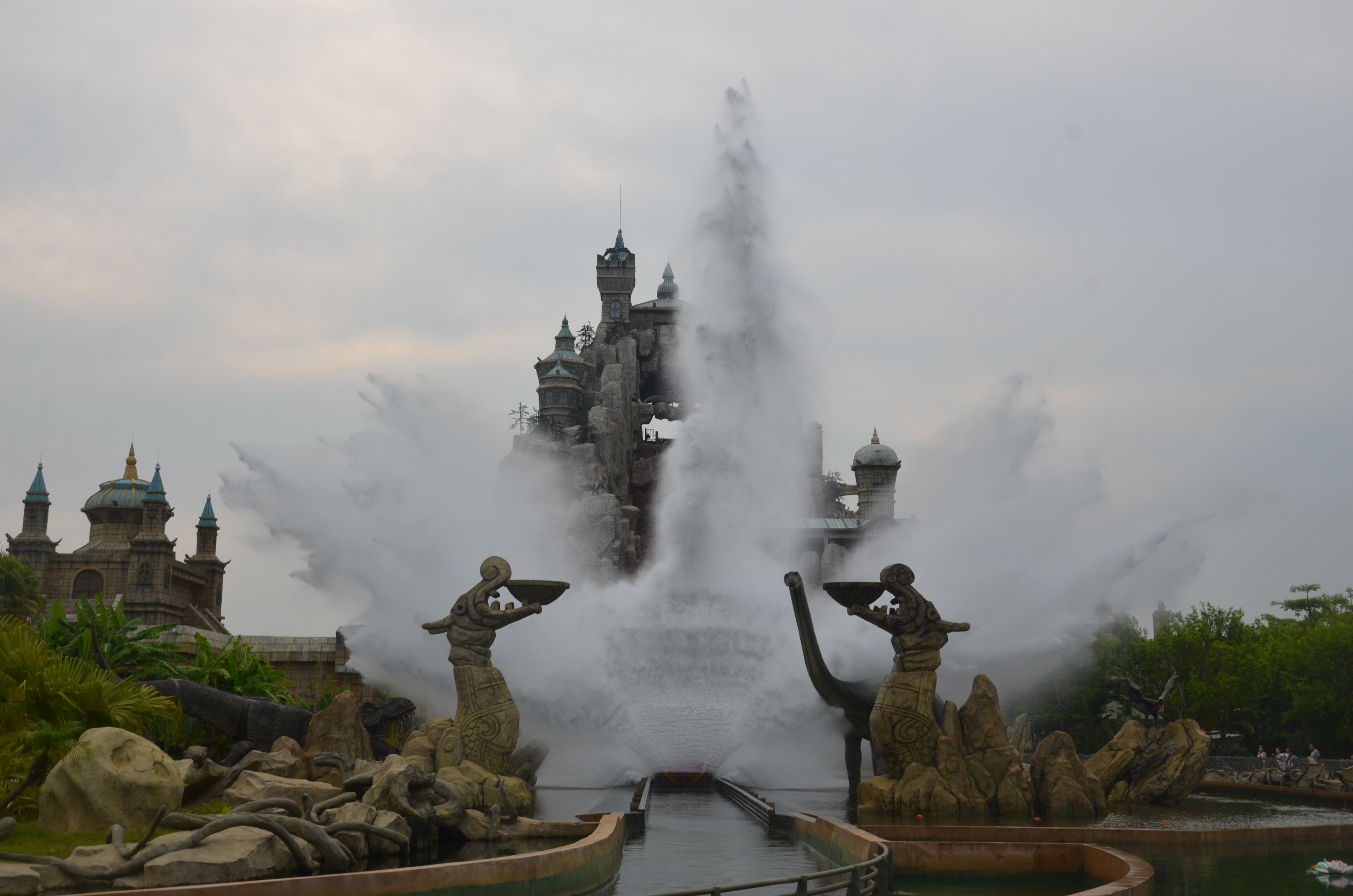  p> b>厦门方特梦幻王国, /b>是一个以 a target="_blank" href="