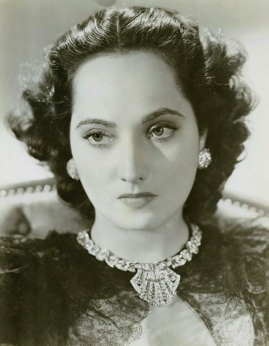  p>曼尔·奥勃朗(merle oberon,1911年2月19日—1979年11月23日),出生