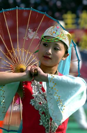  p data-id="gnwmtvt0y1">撒拉语,属于阿尔泰语系突厥语族 a target="