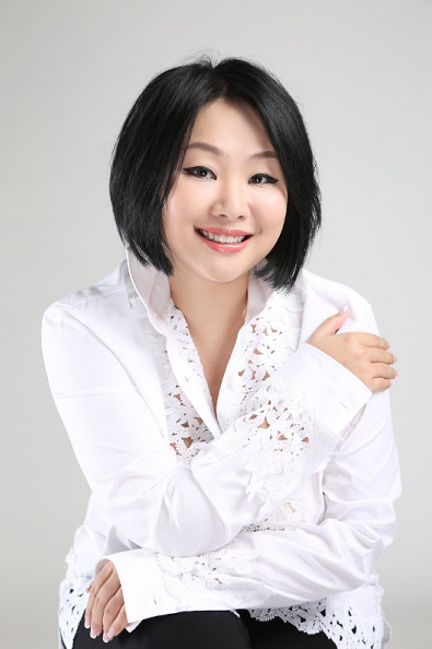 李菲男