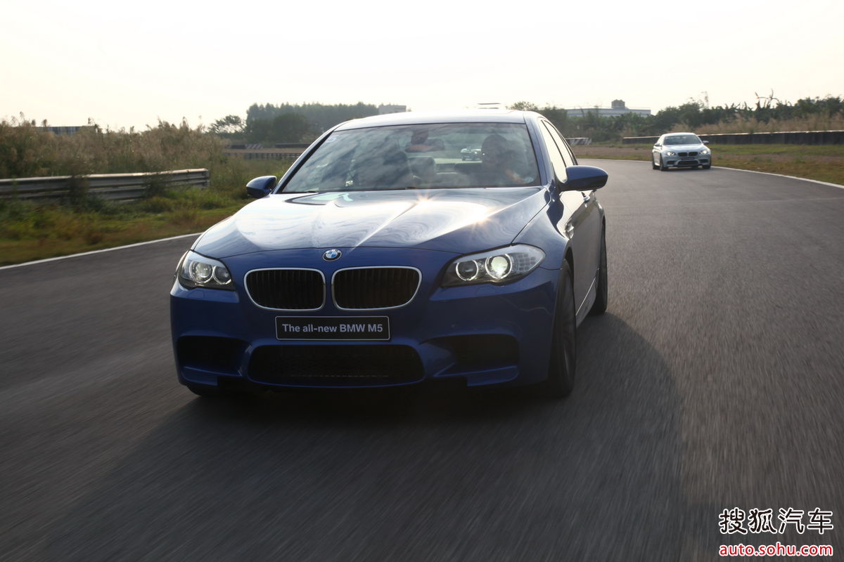 宝马m5