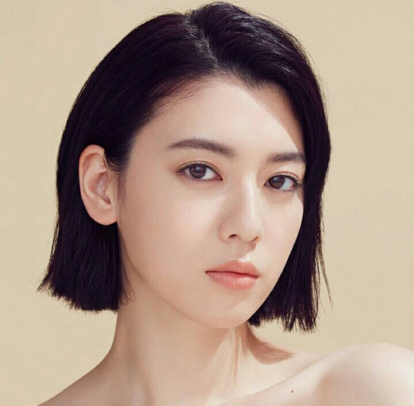 三吉彩花