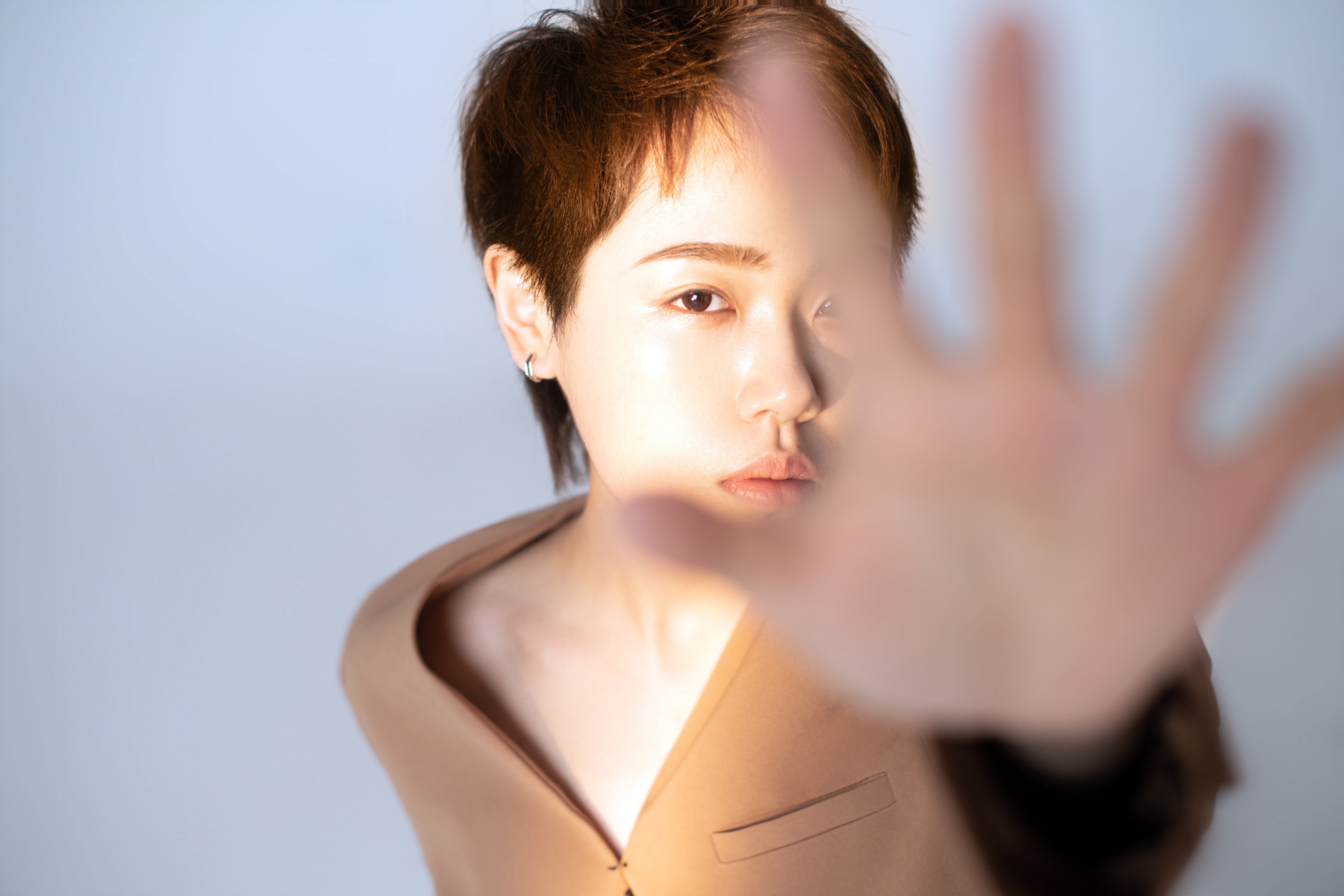  p data-id="gnbs4l5rq6">吕口口,女,中国 a