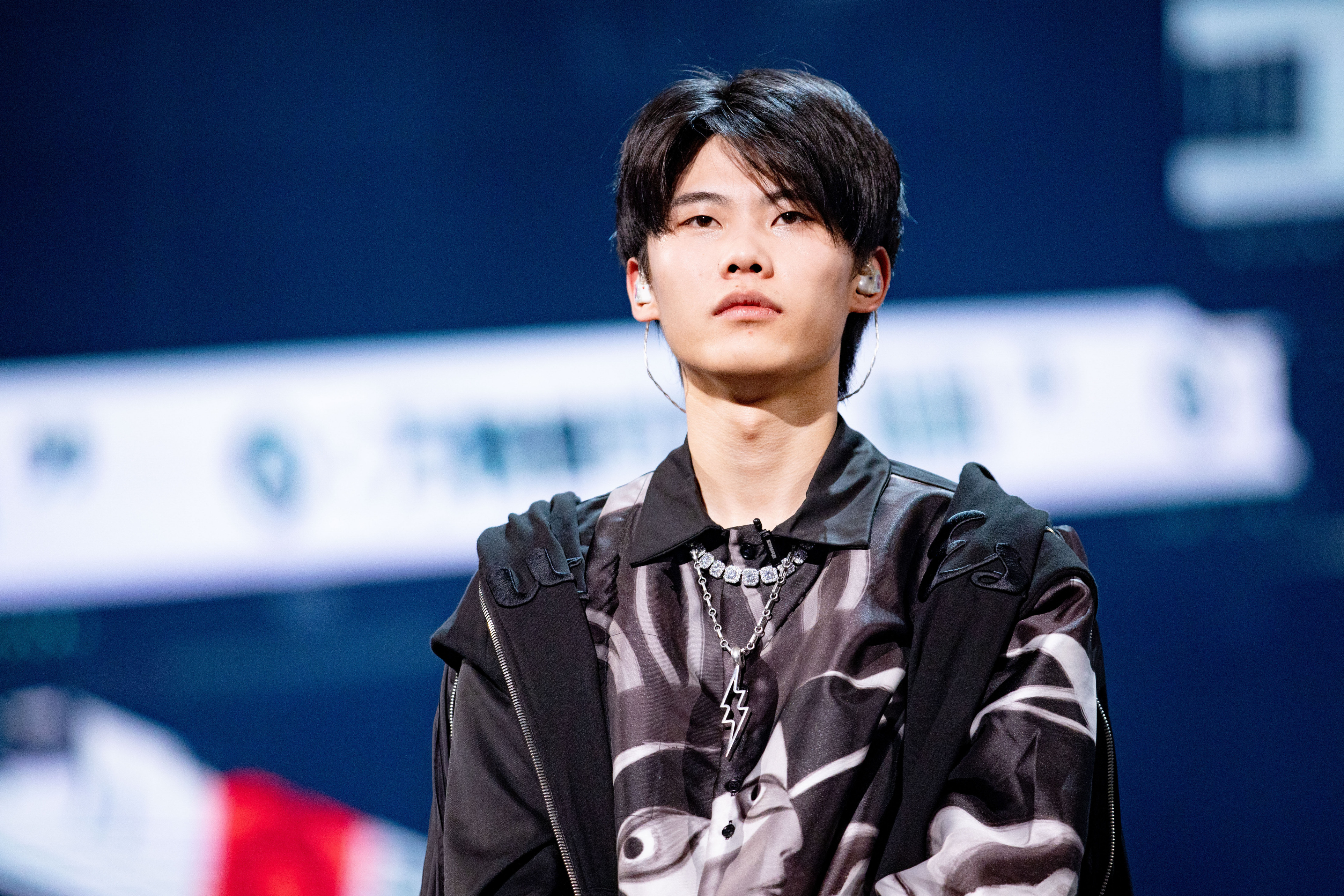  p data-id="gncnyq2krz">沙一汀,1998年6月18