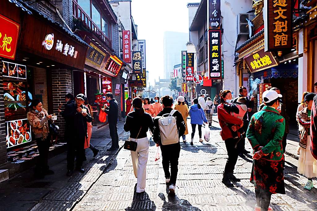  p data-id="gmwu69l03f">太平街位于江苏省高邮市界首镇甓湖社区.