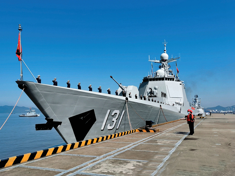  p>太原号驱逐舰(舷号:131),是中国建造的052d型驱逐舰之一.