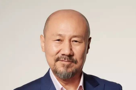  p>腾格尔,1960年1月15日生于 a target="_blank" href="/item/内蒙古