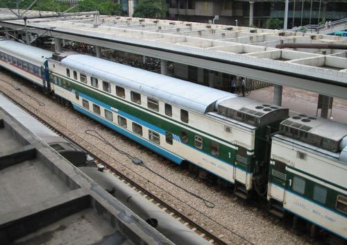 中长途双层旅客列车
