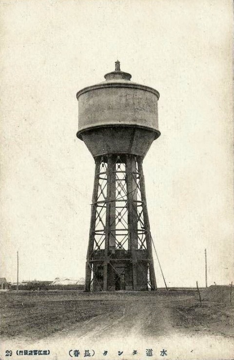 data-lemmaid="121865">长春市宽城区,是一座环岛式广场