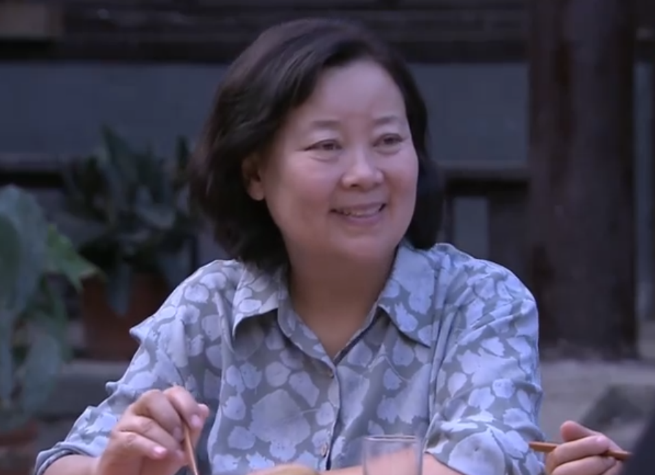 tzs3qbrxgvgd">李桂香,家庭伦理剧《别样幸福》中的角色,由方青卓饰演