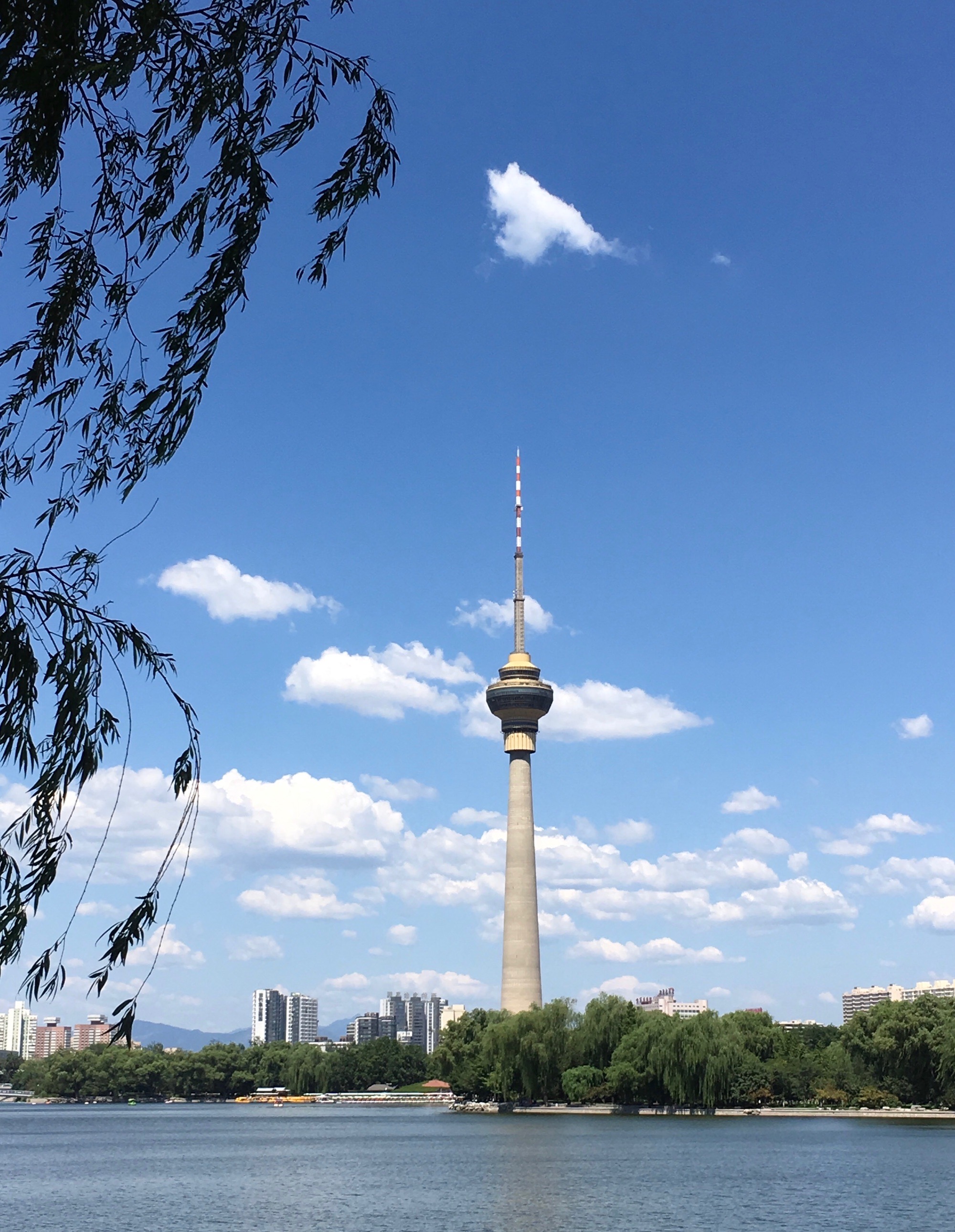  p data-id="tyiuna6f1l2e">中央电视塔 i>(cctv tower) /i>,位于北京