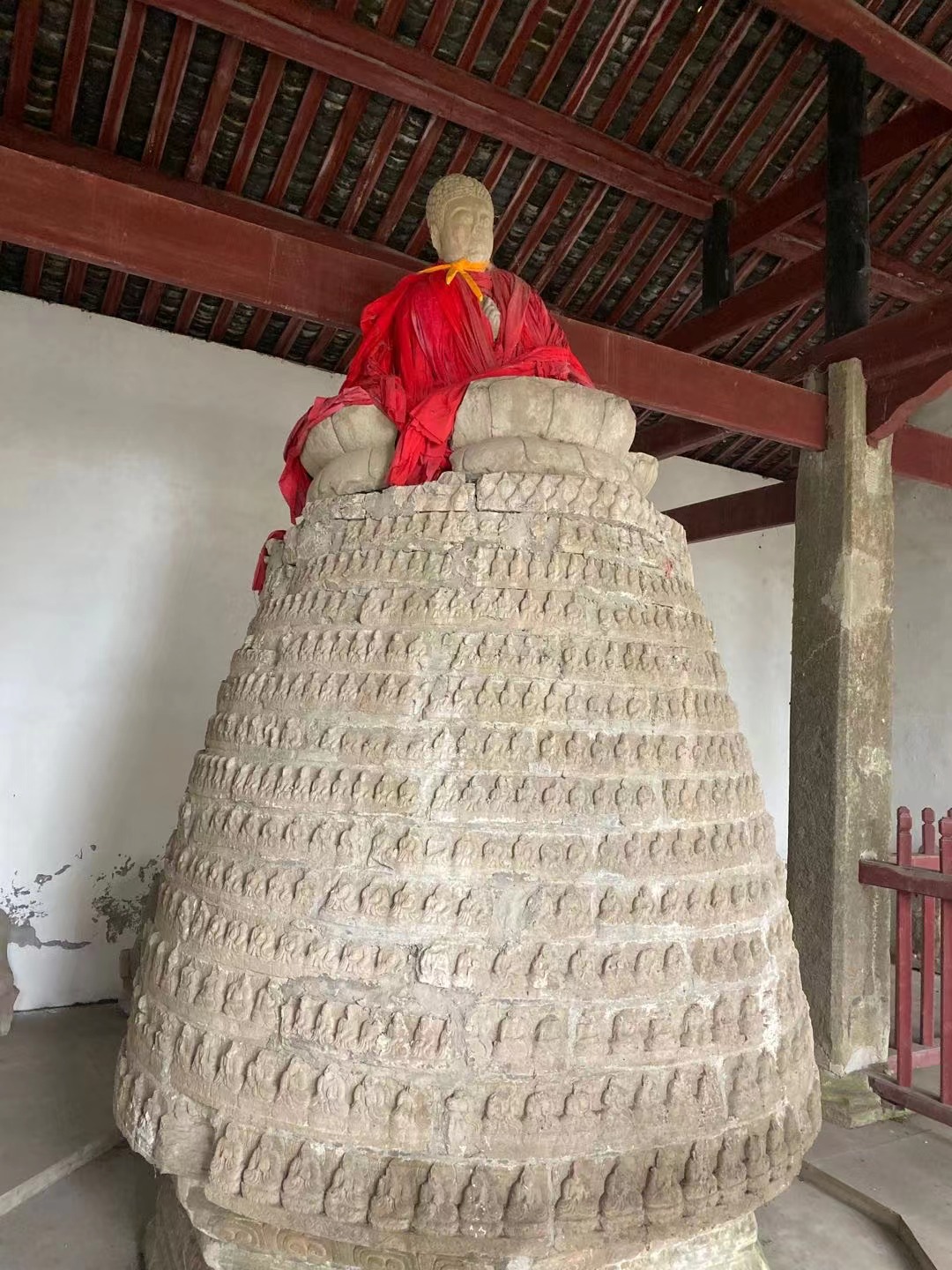  p>四川省千佛塔位于 a target="_blank" href="/item/都江堰市