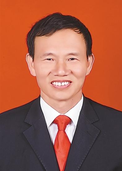 男,汉族,1968年12月生,中共党员,永丰县佐龙乡富裕村党支部书记,永丰