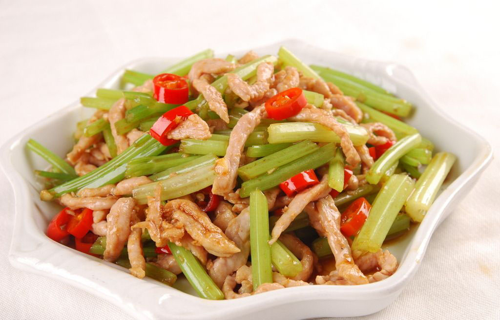 肉丝芹菜