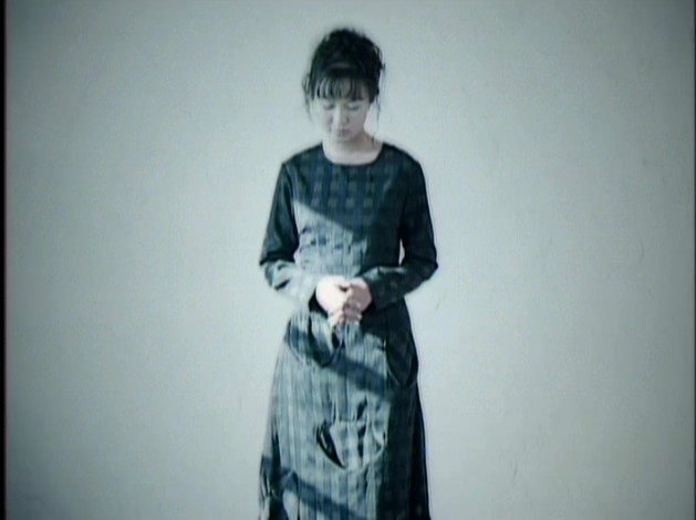  p>《天使在夜里哭》是由 a target="_blank" href="/item/卓依婷