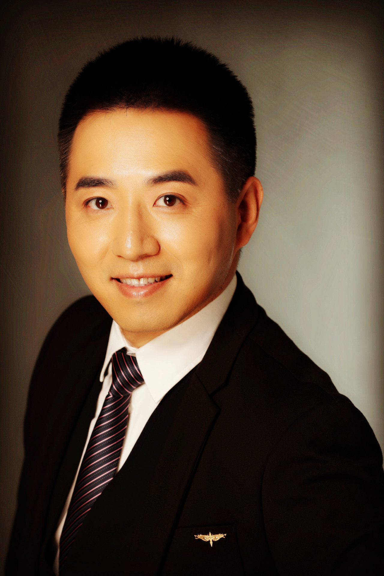 韦翔东