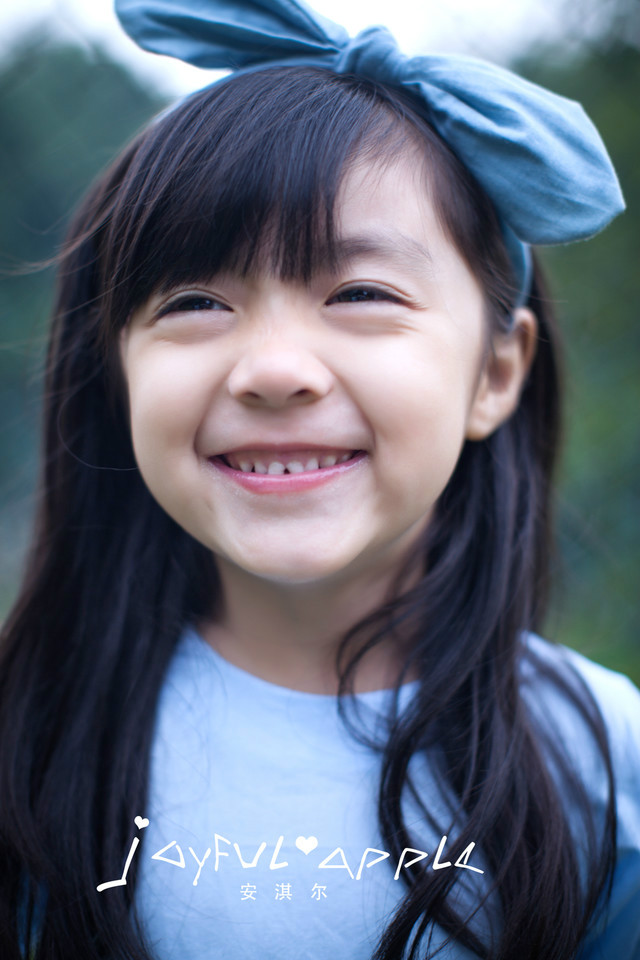  p>安淇尔 i>(小苹果) /i>,2007年12月19日出生于湖南长沙,中国女演员