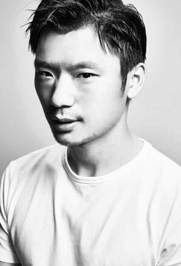 1984年出生于河北,mq studio创始人,毕业于上海戏剧学院,东田造型知名