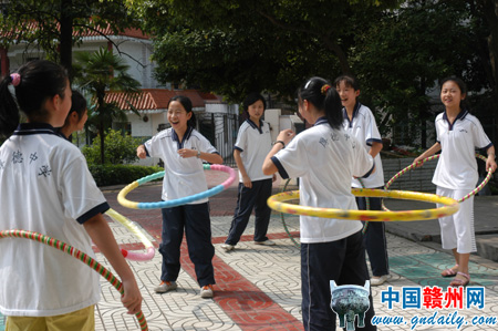 赣州市厚德中学