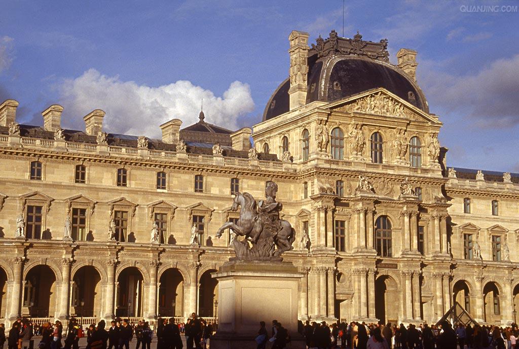  p>卢浮宫(法语:musée du louvre).