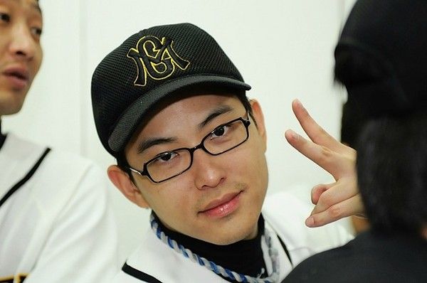  p>文诚熏(         ),男,韩国组合 a target="_blank" href="/item