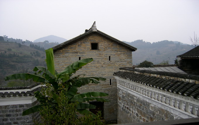  p data-id="gnwml22n91">大屯土司庄园位于贵州省毕节市东北隅100