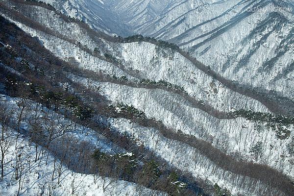 wow7mjdy">束草,地处 a target="_blank" href="/item/韩国/6009333"