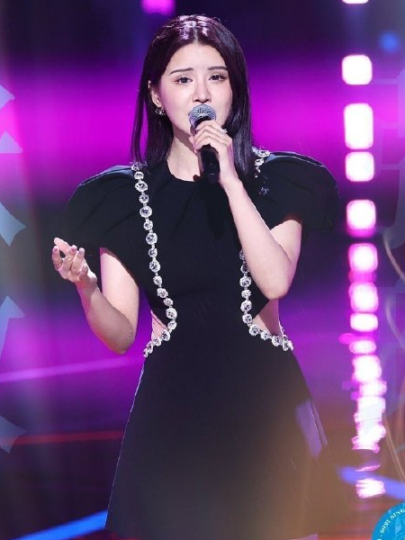  p>张玫,女,浙江卫视《2021中国好声音》学员.