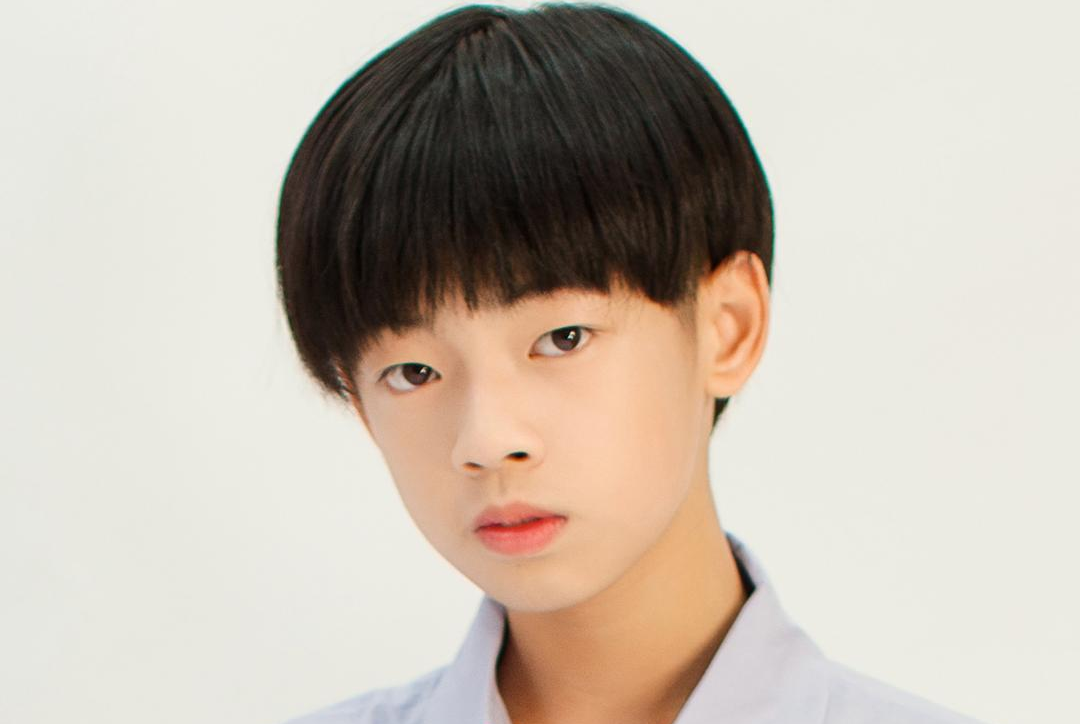  p>傅冠桦是优秀少年团的成员之一.