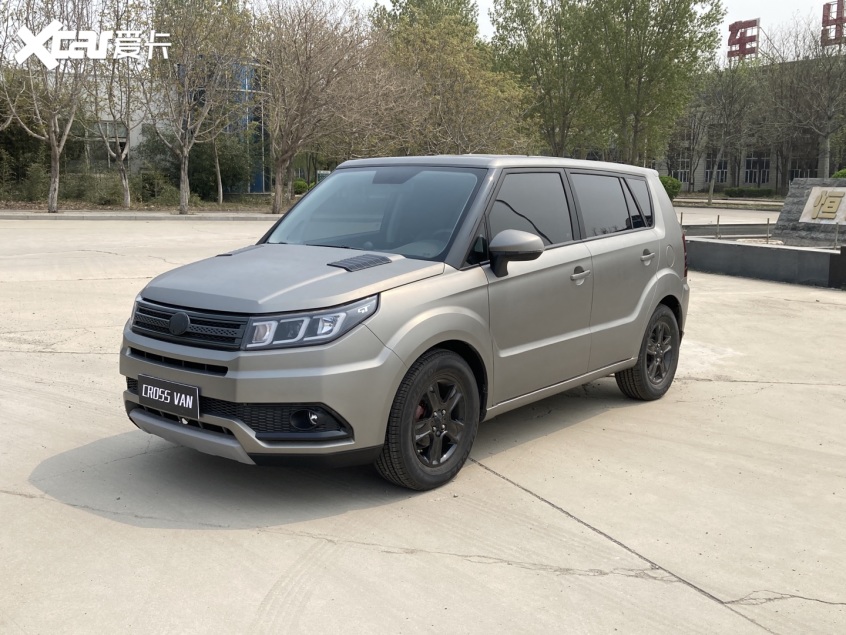 中兴cross van