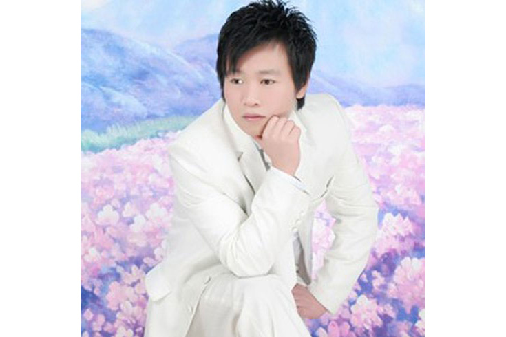  p>《伤透心》是许浩演唱的歌曲,由晏雨冰作词作曲,收录于《伤透心》