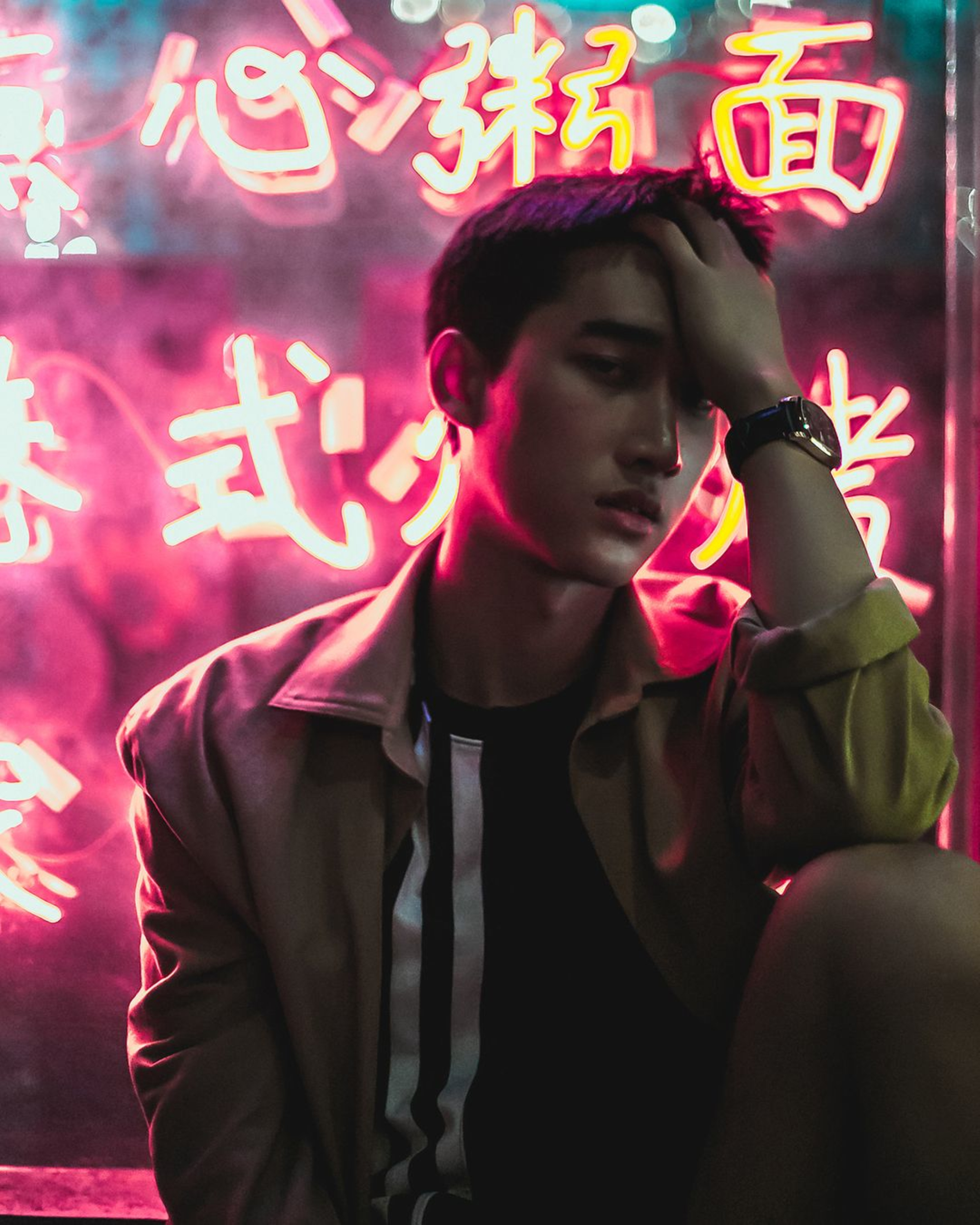 保卢昂·通普拉瑟特(noh),1998年1月18日出生,在泰国发展的老挝男演员