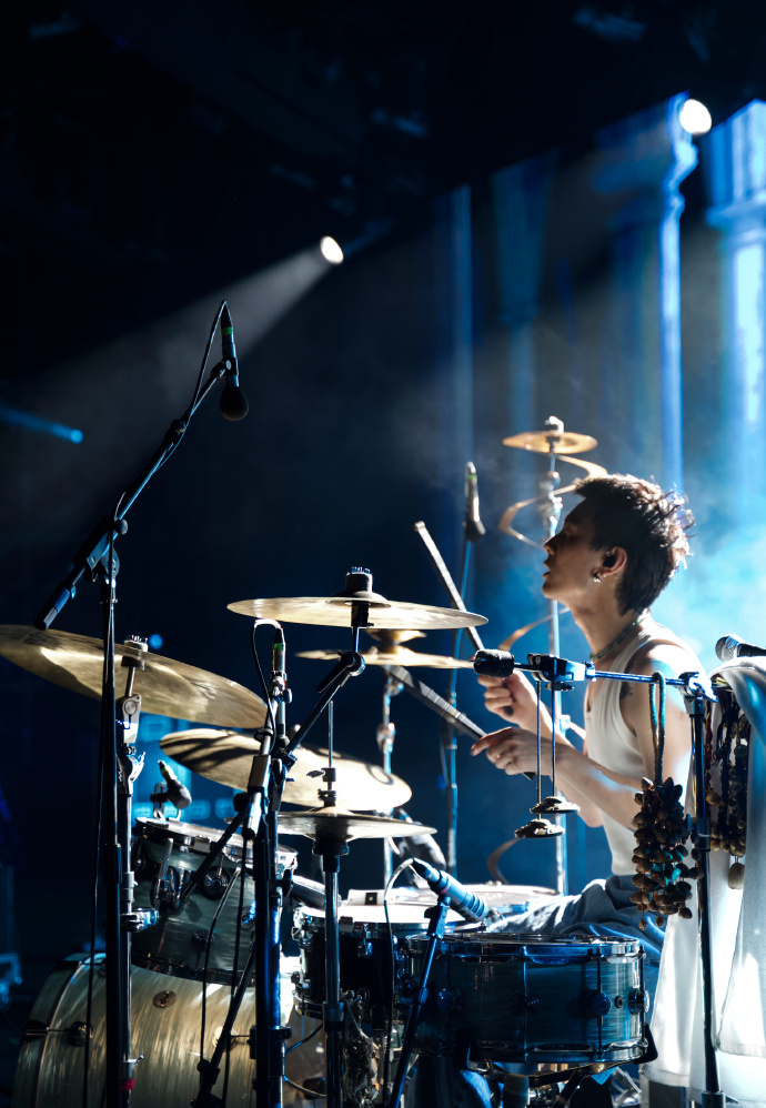 安雨,1994年10月13日出生于天津市,中国内地鼓手,摇滚乐队mandarin