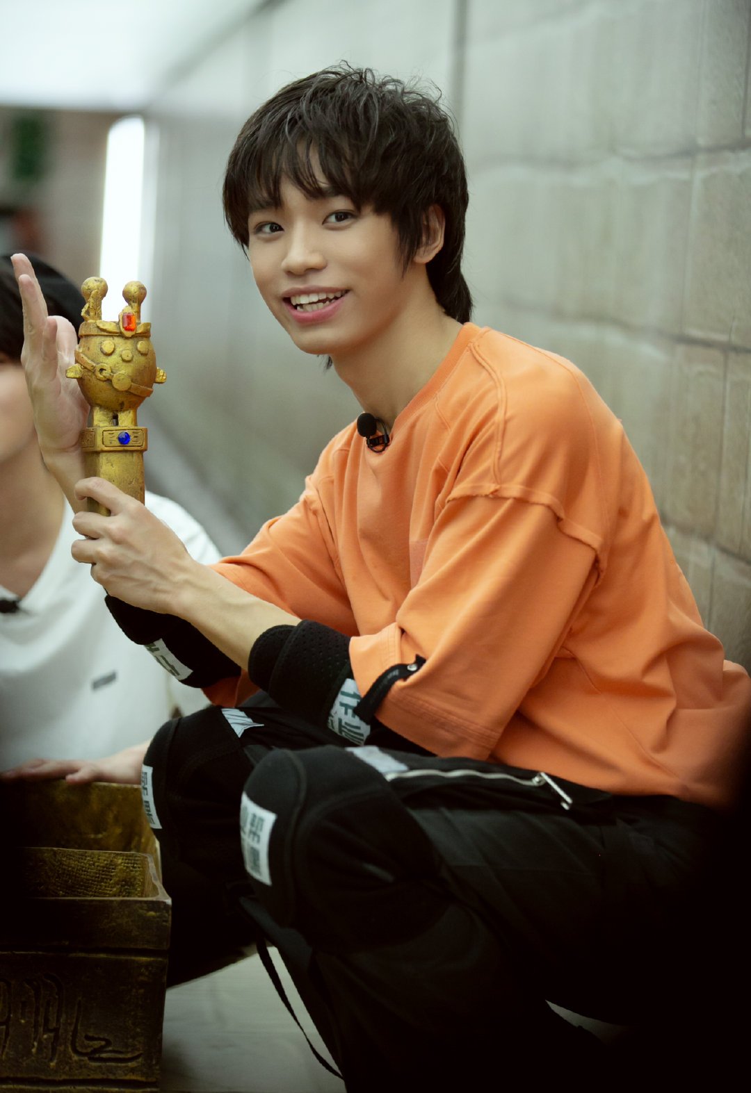 曾涵江,2000年5月